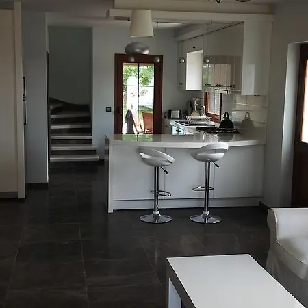 Nar Villa *